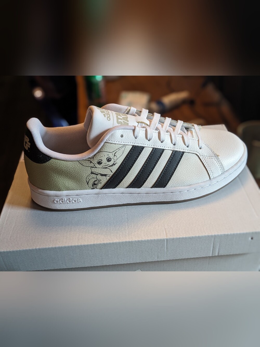 NEW / NEVER WORN Adidas x Star Wars “Grogu / Baby Yoda” Sneakers 🔥